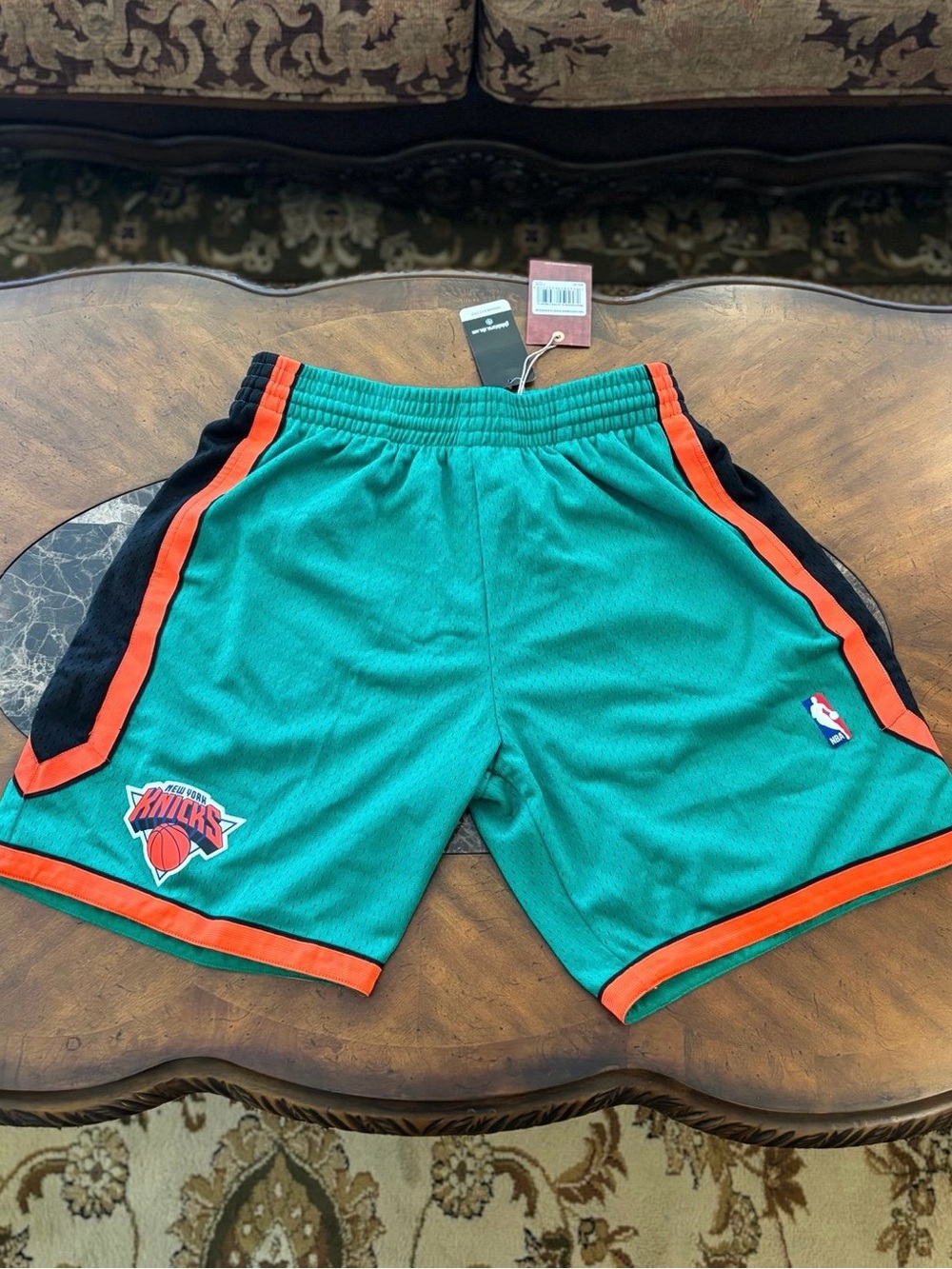 New York Knicks Mitchell & Ness St. Patrick Day Edition Shorts Size Large